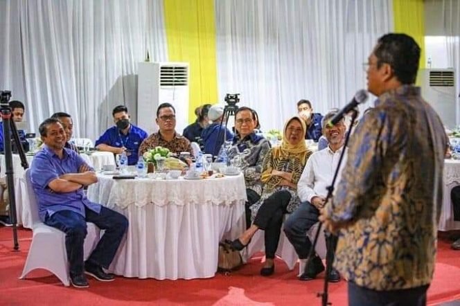 
					Anggota Komite III DPD RI Hasan Basri menghadiri pertemuan anggota DPD RI dan DPR RI se-Kalimantan. Foto : Istimewa 