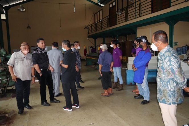 
					Anggota Komisi IV DPRD Provinsi Kaltara melakukan kunjungan kerja ke UPTD LLK Kota Tarakan. Foto : Ist.
