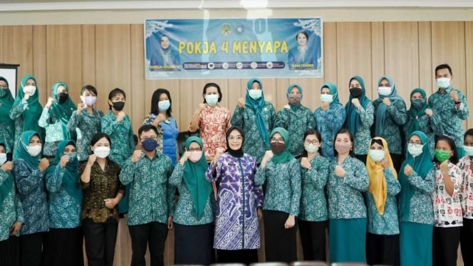 
					Sapa Kader PKK, Vamelia Ibrahim Ali Ajak Kader Berikan Pelayanan Kepada Masyarakat