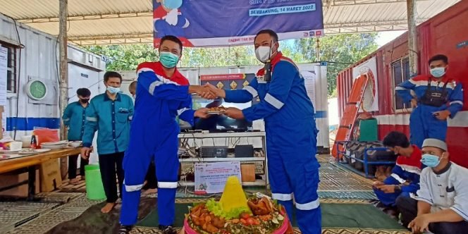 
					Pertamina EP Tarakan Field Menggelar Syukuran Tajak Sumur Migas di Area Sembakung. Foto: fokusborneo.com