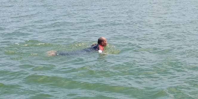 
					Ibrahim Rusli Kembali Berenang Bebas Tunggal dari Tanjung Karis Bulungan Menuju Tarakan. Foto: fokusborneo.com