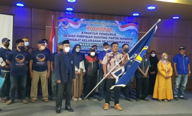 
					Pelantikan pengurus DPRT Partai NasDem Kota Tarakan. Foto : Fokusborneo.com