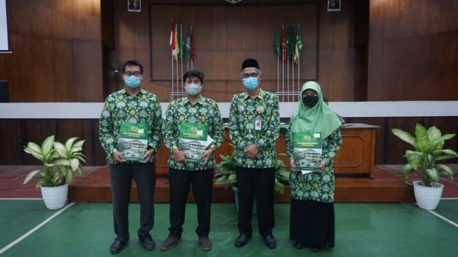 
					Khataman Al-Qurâ€™an Guru dan Tenaga Kependidikan SMA Muhi