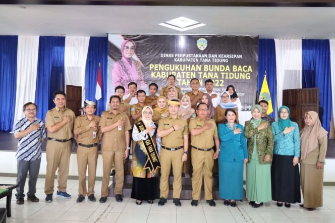 
					Tingkatkan Literasi, Bupati Ibrahim Ali Kukuhkan Bunda Baca Tana Tidung