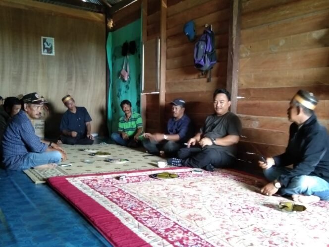 
					Wakil Ketua Komisi 2 DPRD Kabupaten Bulungan, Tasa Gung saat silaturahmi di Kampung Karang Tigau, Jum'at (03/6)