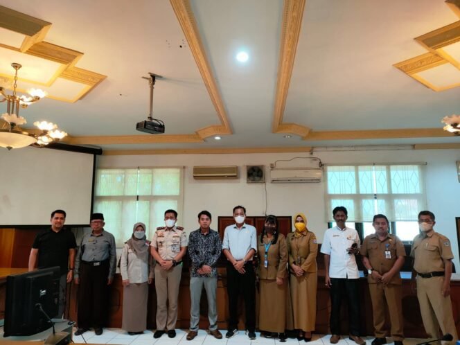 
					Antisipasi Masuknya PMK ke Tarakan, Balai Karantina Tarakan Bersama DPRD Tarakan Samakan Persepsi. Foto: ist