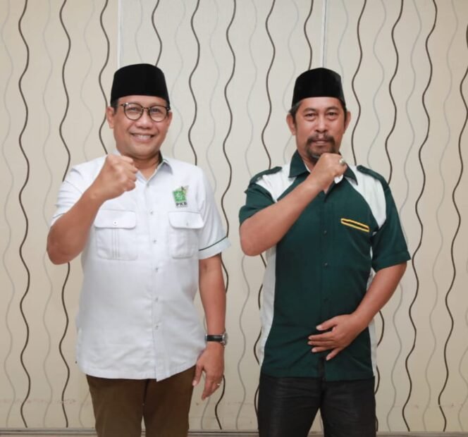 
					Ketua DPC Partai PKB saat foto bersama Ketum partai PKB