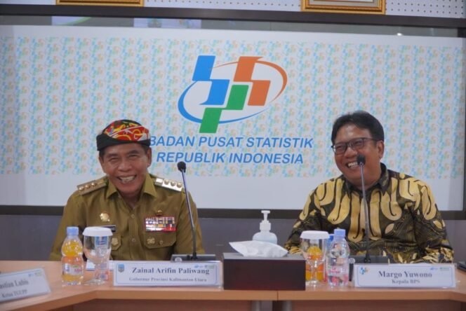 
					AUDIENSI : Gubernur Kaltara, Drs H Zainal A Paliwang SH, M.Hum melakukan audiensi di Kantor BPS terkait penyelarasan data di Jakarta, Senin (20/6). Foto : Dkisp Kaltara 
