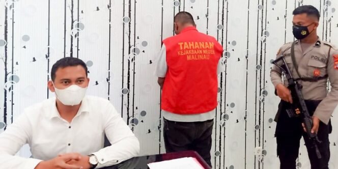 
					Kasat Reskrim Polres Malinau, Iptu Wisnu Bramantio Gelar Press Release Pengungkapan Kasus Pencurian. Foto: IST 