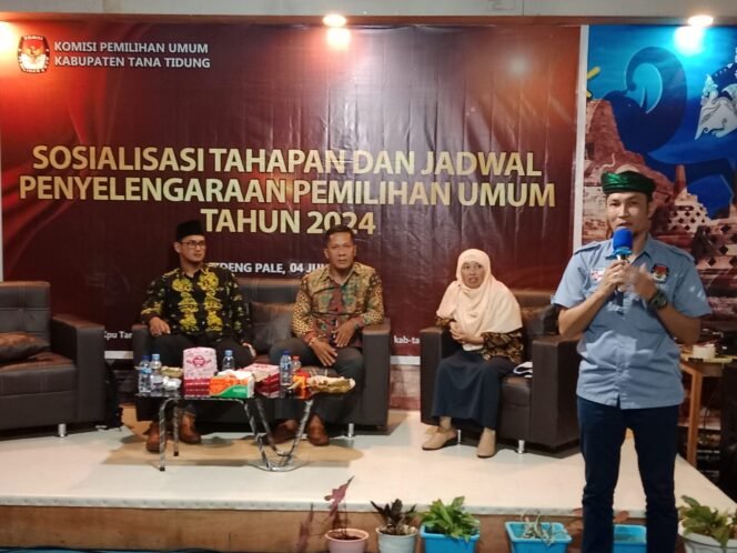
					Komisi Pemilihan Umum (KPU) Kabupaten Tana Tidung melaksanakan sosialisasi tahapan dan jadwal Pemilu 2024, Senin malam (4/7) 