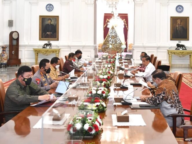 
					Presiden Jokowi Instruksikan Jajarannya Tindak Lanjuti Dugaan Kebocoran Data Pemerintah