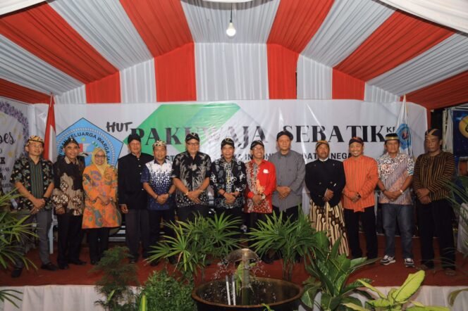 
					Resmikan Pendopo Pakuwaja di Sebatik, Gubernur: â€˜Di Mana Bumi Dipijak, Di Situ Langit Dijunjungâ€™