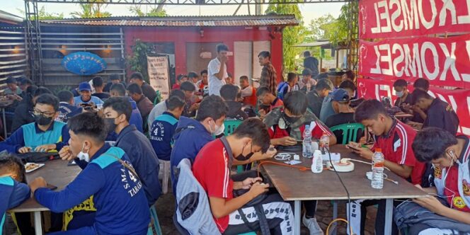 
					Babak Kualifikasi: Puluhan Tim Mobile Legend Student Cup di Tarakan Berebut Kemenangan. Foto: Fokusborneo.com