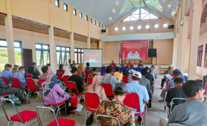 
					Kesbangpol Kaltara Berikan Sosialisasi Pendidik Politik di Tanah Kuning