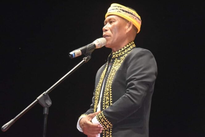 
					Bupati Bulungan Syarwani 