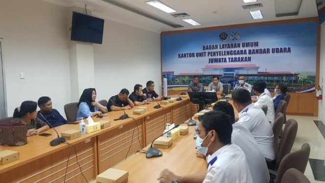 
					Ketua DPRD Kota Tarakan Al Rhazali bersama Komisi 3 kunker ke BLU UPBU Juwata Tarakan. Foto : Fokusborneo.com 
