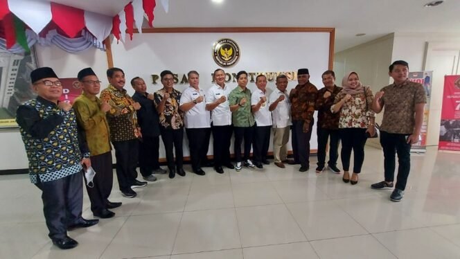 
					DPRD Kota Tarakan datangi Kemenhan bahas titik lokasi pembangunan MCC. Foto : Ist 