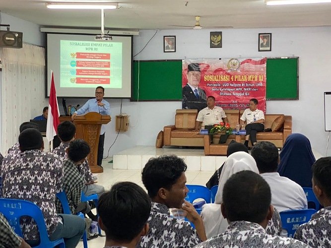 Sosialisasi 4 Pilar MPR RI ke Pelajar SMKN 2 Tarakan, Hasan Basri Ingatkan Pentingnya Cinta NKRI
