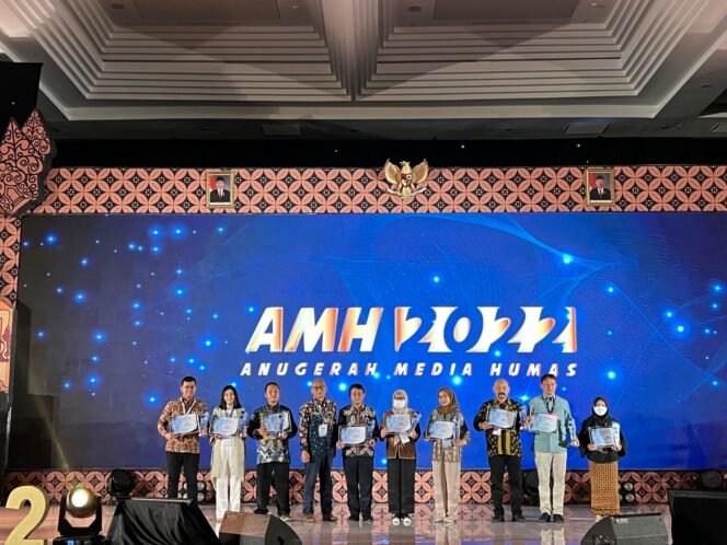 
					Pemerintah Kabupaten Tana Tidung meraih penghargaan di ajang Anugerah Media Humas (AMH) 2022 kategori Media Sosial Pemerintah Kabupaten/Kota, Kamis (24/11).