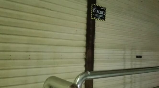 
					Ramayana Store Tarakan Disegel. Foto : Ist 