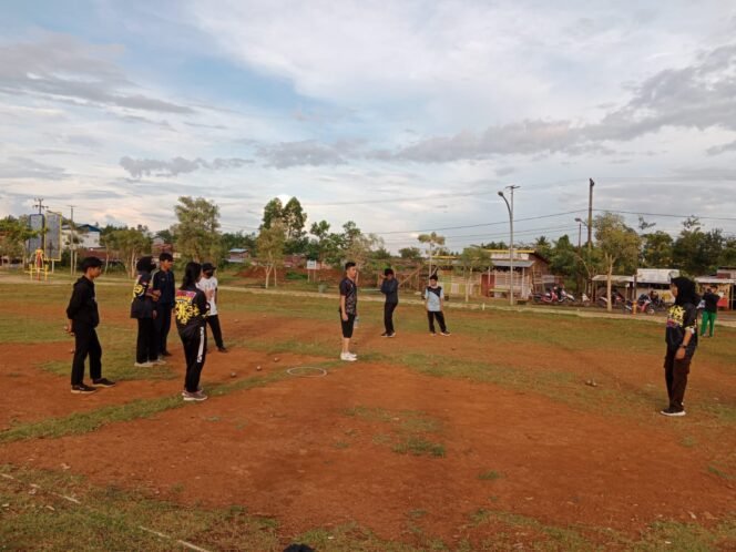 
					Tim Cabang Olahraga (Cabor) Pentaque Tana Tidung melaksanakan latihan dalam rangka persiapan Porprov Kalimantan Utara, Rabu (7/12) 