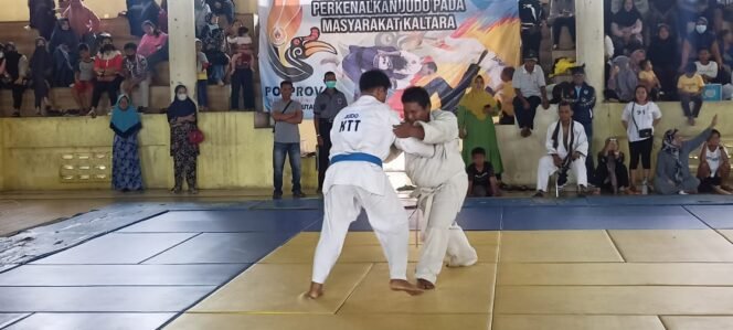 
					Pertandingan Cabang Olahraga Judo pada Pekan Olahraga Provinsi ( Porprov) I Kaltara Tahun 2022. FOTO : Fokusborneo.com