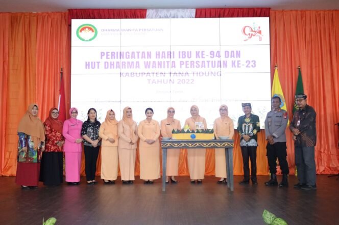 
					Peringatan Hari Ibu dan HUT DWP, Vamelia Ibrahim Ali Ajak Perempuan Bersinergi dengan Pemda