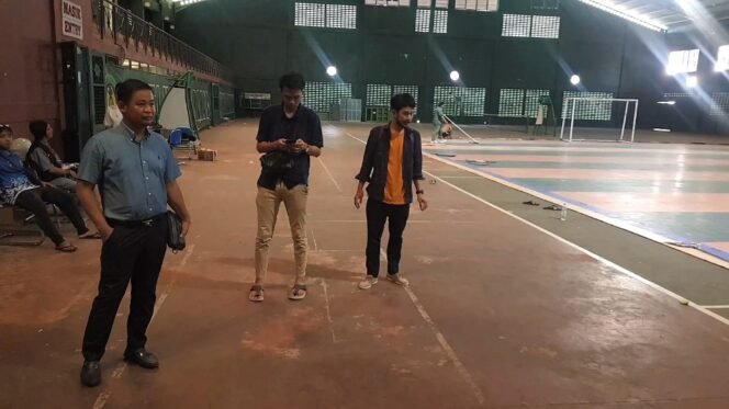 
					Ketua AFP Kaltara Muhammad Hanafia tinjau venue cabor futsal Porprov I Kaltara. Foto : Fokusborneo.com 