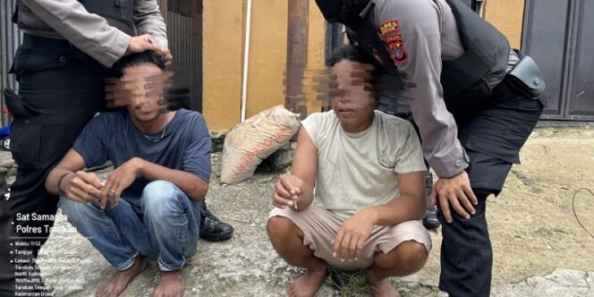 
					Dua Orang Pemilik Sabu Saat Diamankan Tim Patmor Sat Samapta Polres Tarakan. Foto: IST 
