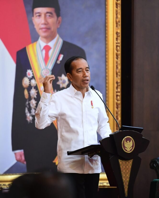 
					Buka Rapim Kemhan 2023, Presiden: Informasi Intelijen Kunci Hadapi Instabilitas Global