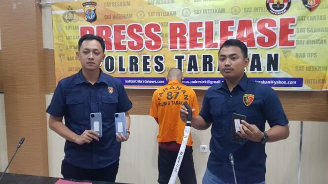 
					Kasat Reskrim Polres Tarakan IPTU. Muhammad Aldi saat merilis kasus pencurian. Foto : Fokusborneo.com 
