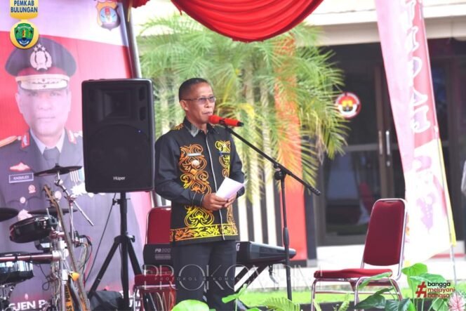 
					Bupati Syarwani  Hadiri Peresmian Polresta Bulungan