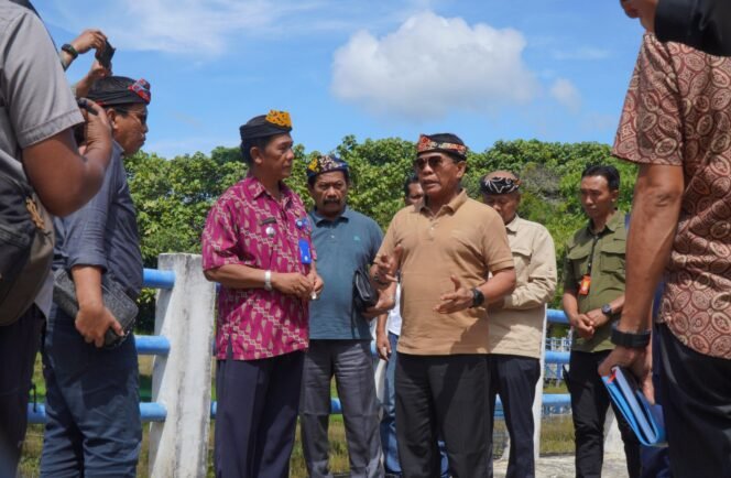 
					Ke Perbatasan, Gubernur Tinjau Program Bedah Rumah dan Penyediaan Air Bersih Warga