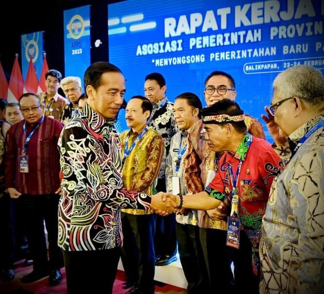 
					Gubernur Zainal Hadir Kunker Presiden di Balikpapan