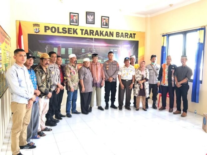 
					Wakapolres Tarakan Kompol. Ariantony Utama Bangalino fasilitasi penyelesaian kasus pengeroyokan. Foto : Ist 