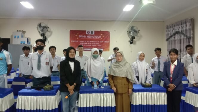 
					Bangun Kesadaran Hukum, LBH Kaltara Gelar Penyuluhan Hukum di SMA 1 Tarakan