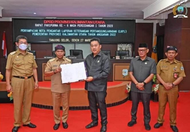 
					DPRD Provinsi Kaltara gelar rapat paripurna penyampaian LKPj Penprov Kaltara. Foto : Ist 