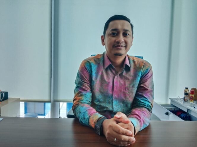 
					Kepala cabang Bank Kaltimtara Cabang Tideng Pale Agus Setyawan