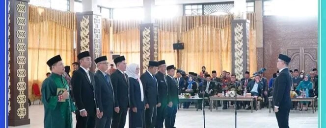 
					Bupati KTT Ibrahim Ali Melantik 7 Pejabat Tinggi Pratama di Lingkungan Pemkab KTT, Jumat (12/5)