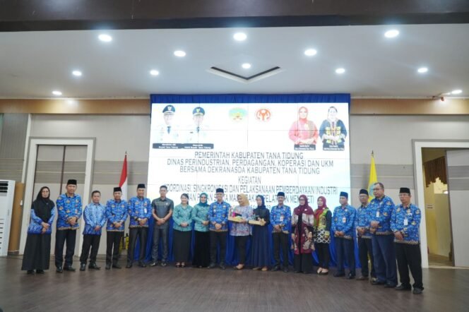 
					Pemda Tana Tidung Dorong Peningkatan Kualitas Batik Lokal
