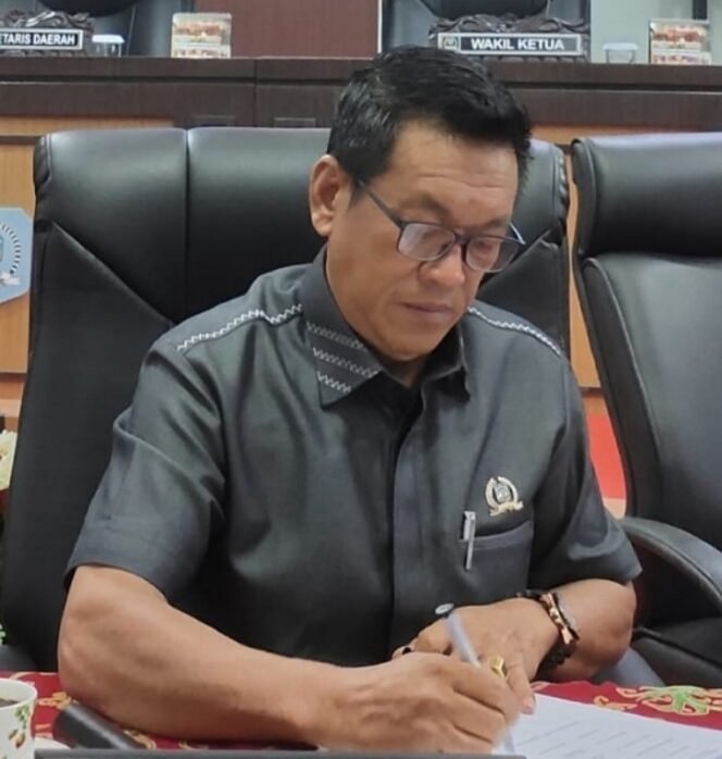 
					Yakob Palung Anggota DPRD Provinsi Kalimantan Utara.


