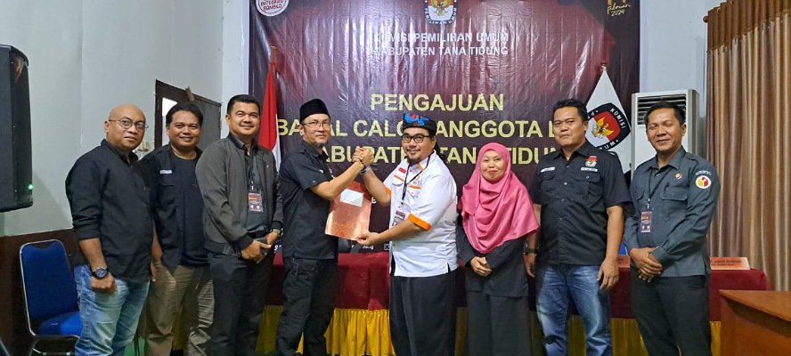 Partai Pertama Daftar Caleg ke KPU, PKS KTT Targetkan Minimal 2 Kursi