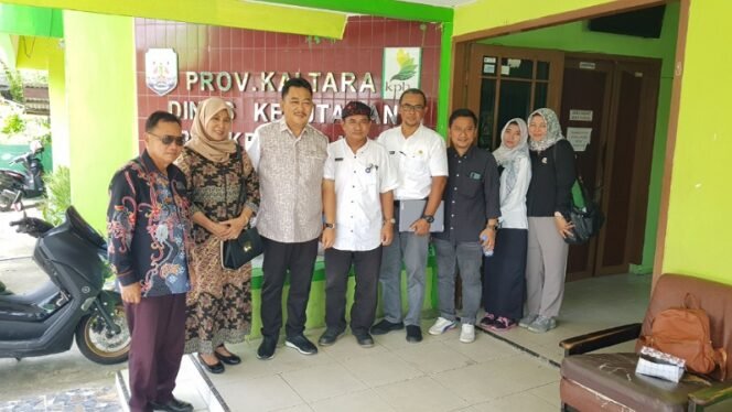 
					Ketua DPRD Provinsi Kaltara bersama Pansus 3 kunjungi UPT KPH Tarakan inventarisir masukan Raperda Tentang Kerugian Akibat Pencemaran. Foto : Fokusborneo.com 