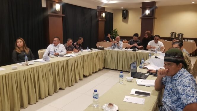 
					Pansus 4 DPRD Provinsi Kaltara kembali bahas Raperda tentang Penyelenggaraan Keolahragaan. Foto : Fokusborneo.com 
