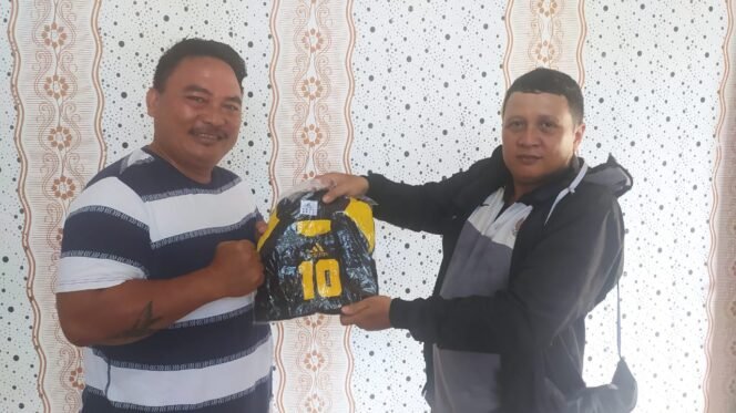 
					Tasa Gung Dukung Turnamen Futsal Antar Media dan Polda Kaltara