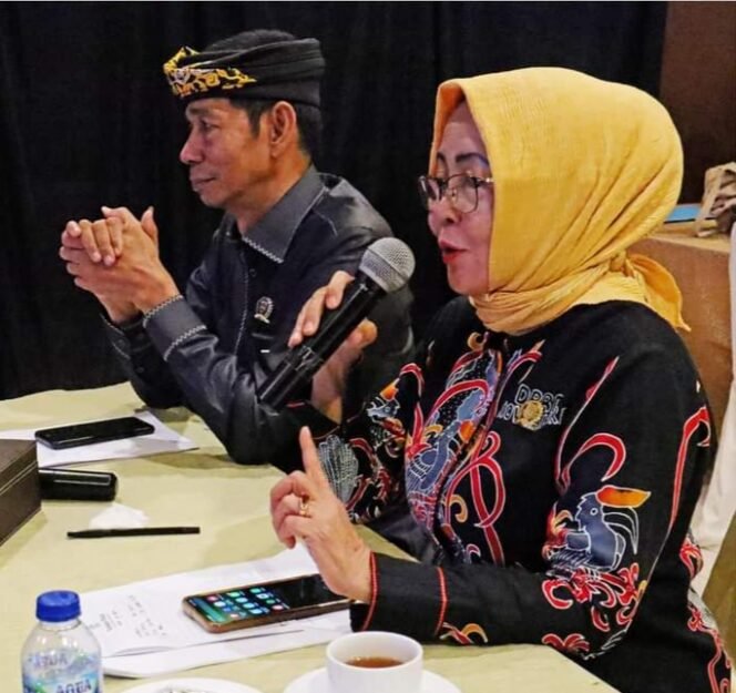 
					Pansus A Selaraskan Tiap Pasal Raperda Tentang Narkotika