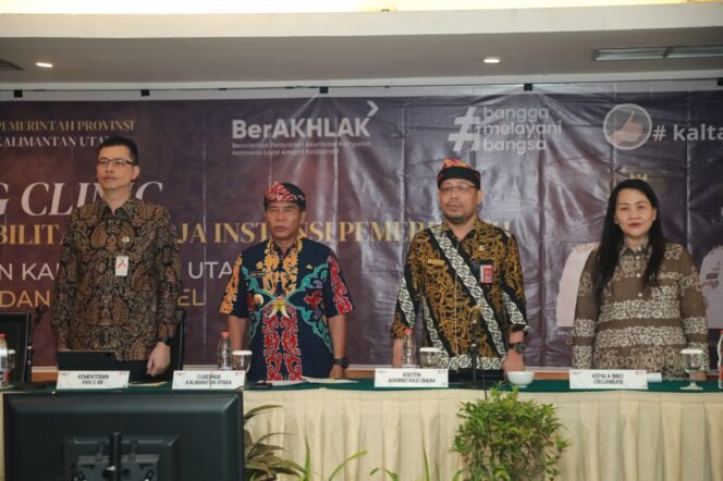 
					COACHING CLINIC : Gubernur Kaltara, Drs H Zainal A Paliwang SH, M.Hum menghadiri Coaching Clinic SAKIP di lingkup Pemprov Kaltara di Hotel Orchard Jakarta, Kamis (22/6).

