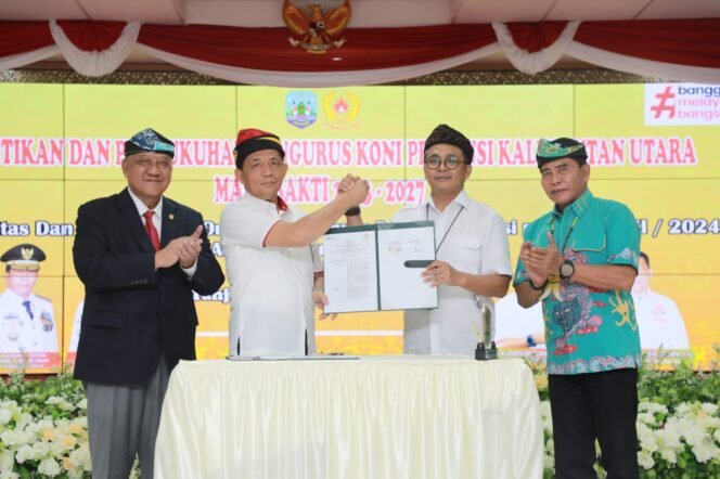 
					Gubernur Kaltara, Zainal Paliwang menghadiri Pelantikan Ketua dan Pengurus KONI Kaltara periode 2023-2027 yang dilakukan oleh Ketua Umum KONI Pusat Marciano Norman di Gedung Gadis Pemprov Kaltara, Selasa (27/6) malam.

