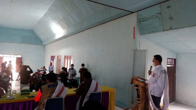 
					Anggota DPD RI/MPR RI Hasan Basri sosialisasikan 4 Pilar Kebangsaan kepada Anggota KKMSB. Foto: Ist 