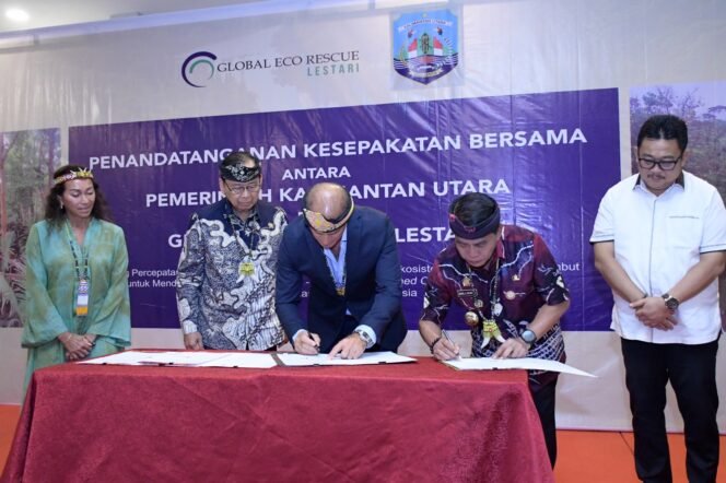 
					KERJASAMA : Gubernur Kaltara, Drs H Zainal A Paliwang SH, M.Hum melakukan kerjasama dengan GER Lestari terkait perdagangan karbon.Foto: Dksip Kaltara 

